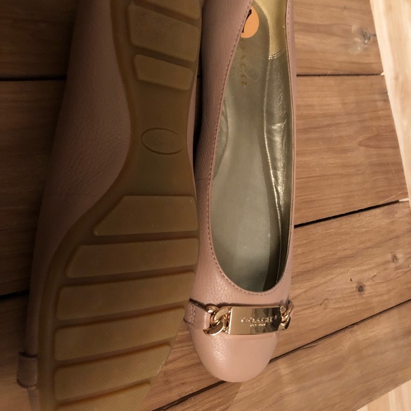 Coach blush/rose gold flats - brand new - Picture 3 of 3